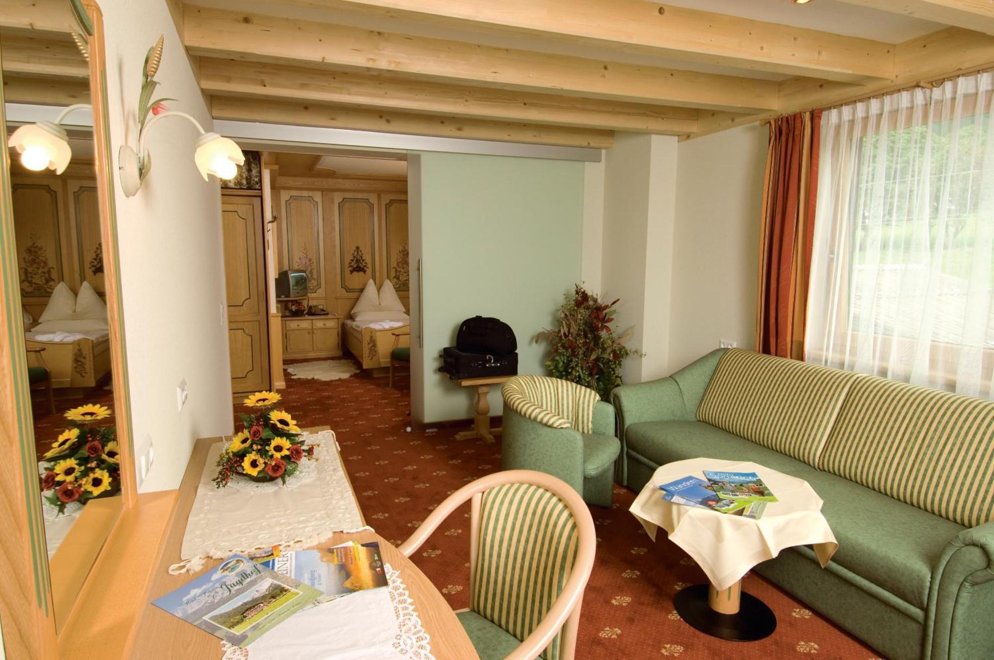 Hotel Jagdhof Ramsau am Dachstein Exterior photo