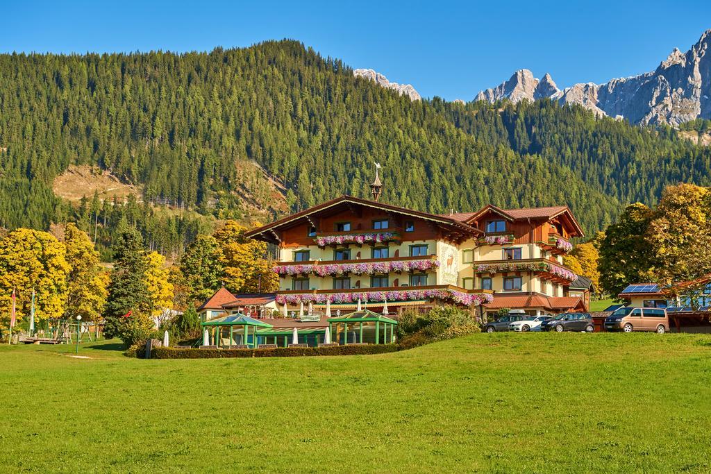 Hotel Jagdhof Ramsau am Dachstein Exterior photo